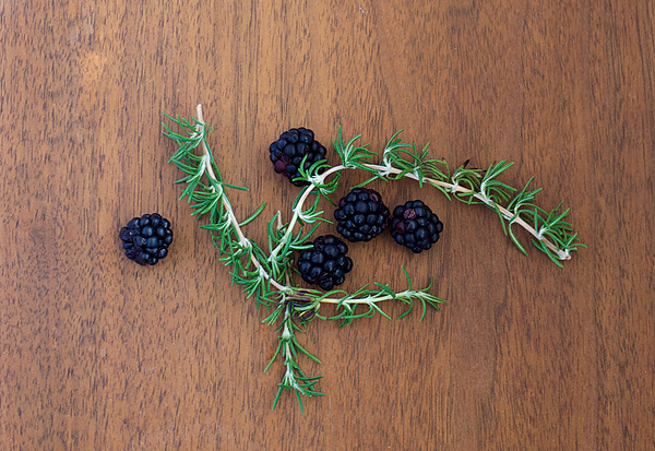 The Royal Affliction Cocktail // stirandstrain.com