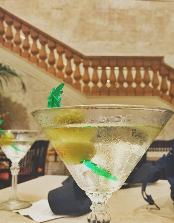 Monday Booze News: Hotel Martinis for the win! // stirandstrain.com