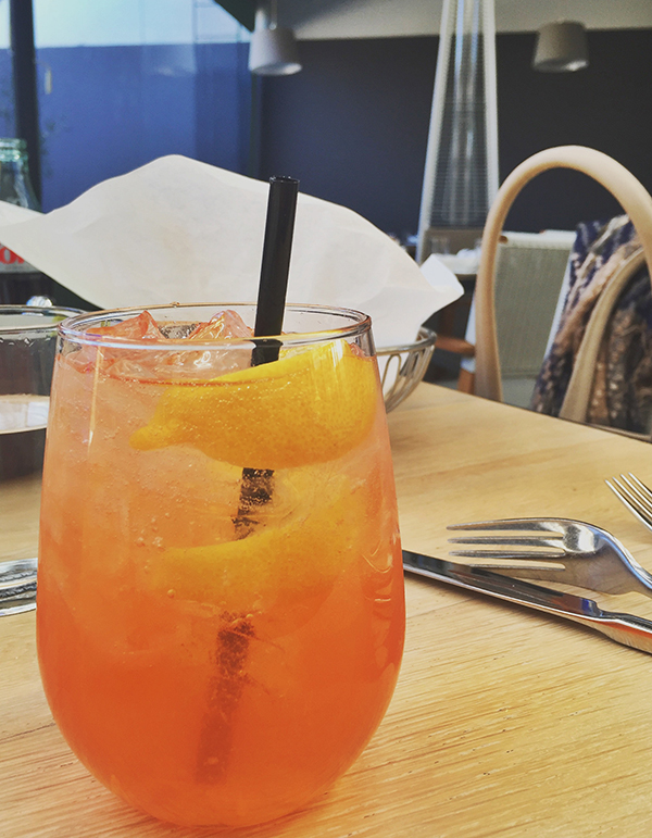 Monday Booze News: gimmie a spritzzzz // stirandstrain.com